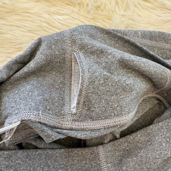 Aerie Chill Play Move High Waisted Mesh Leggings Size Medium - Picture 6 of 16